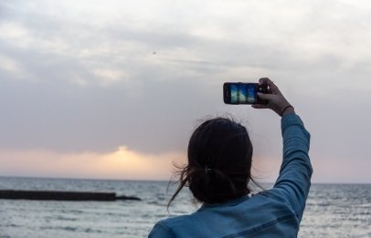 נוף לים בפורט לוקאל ביסטרו